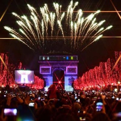 PRESTIGE NEW YEAR ELYSEUM ARC VIP CLUB FEU D'ARTIFICE GEANT ARC DE TRIOMPHE 2026